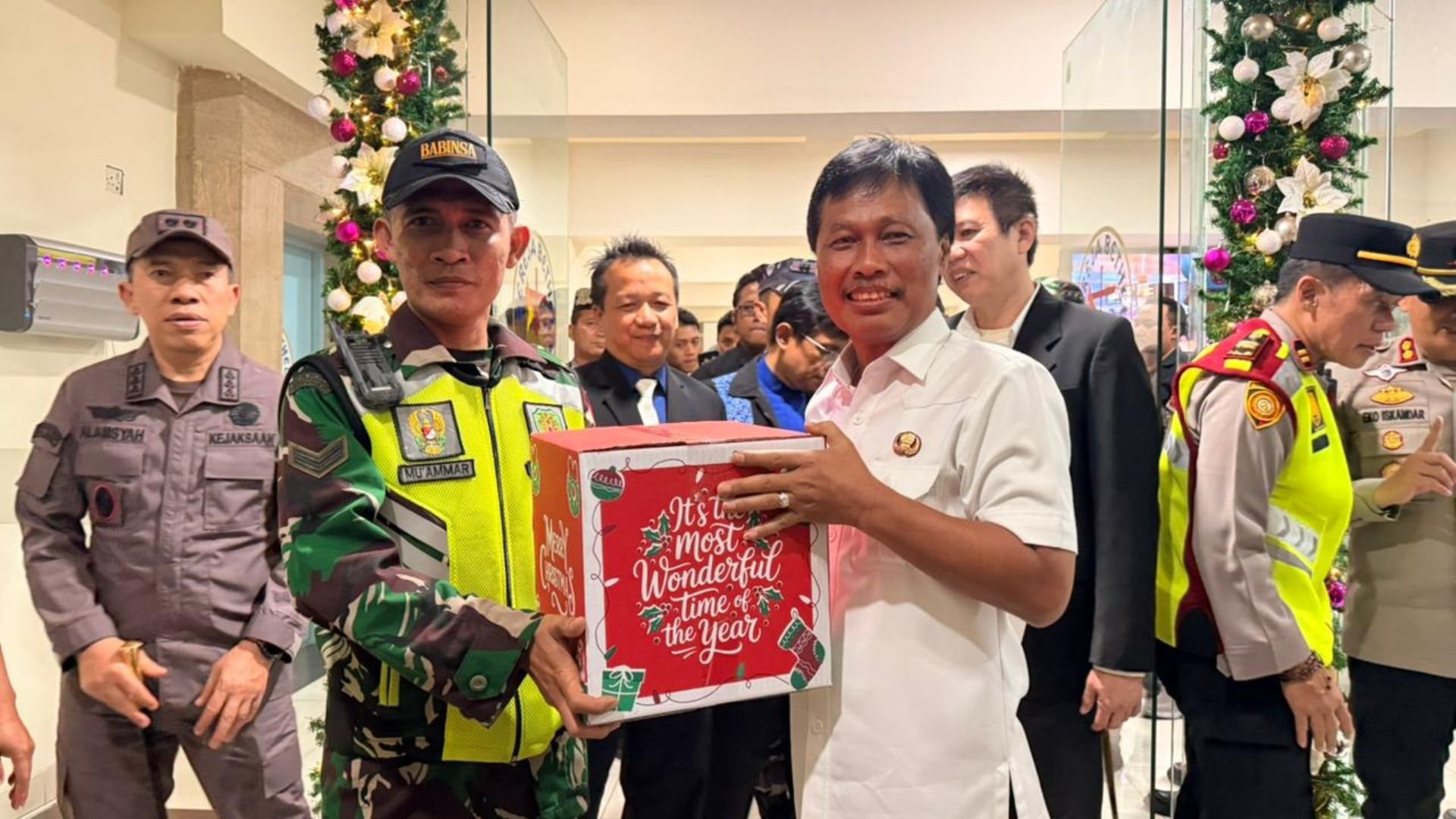 Pemkot Cirebon Pastikan Ibadah Natal Berjalan Kondusif dan Imbau Warga Kedepankan Empati di Malam Tahun Baru