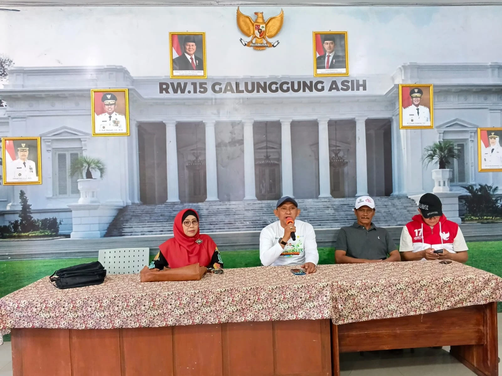Pemeriksaan Mata Gratis bagi Warga RW 06 dan RW 15 di BAPERMAS RW 15 Galunggung Asih
